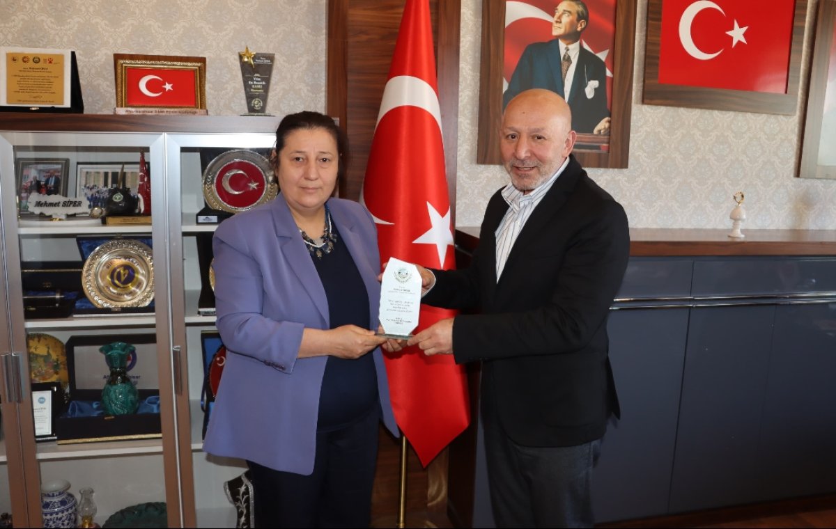 Afyon Muhtarlarından Başkan Siper’e Hayırlı Olsun Ziyareti