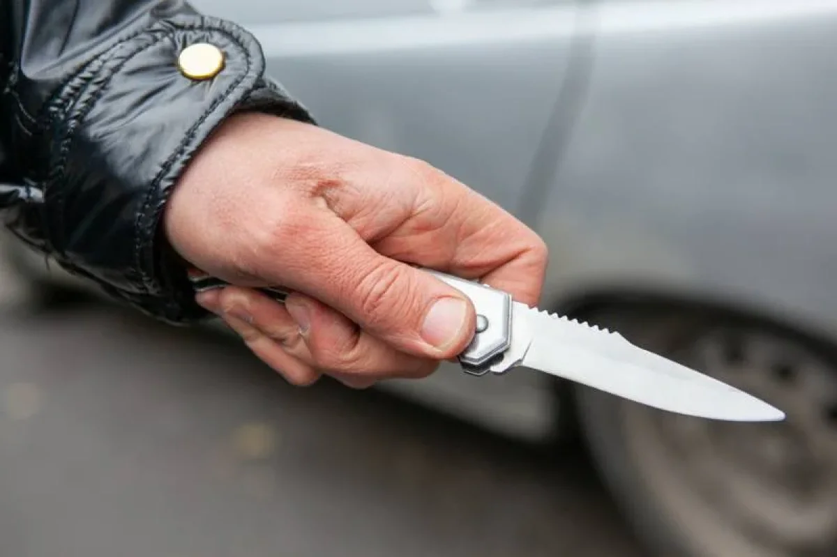 İzmir’de Takside Dehşet: Şoför Boğazından Bıçaklandı