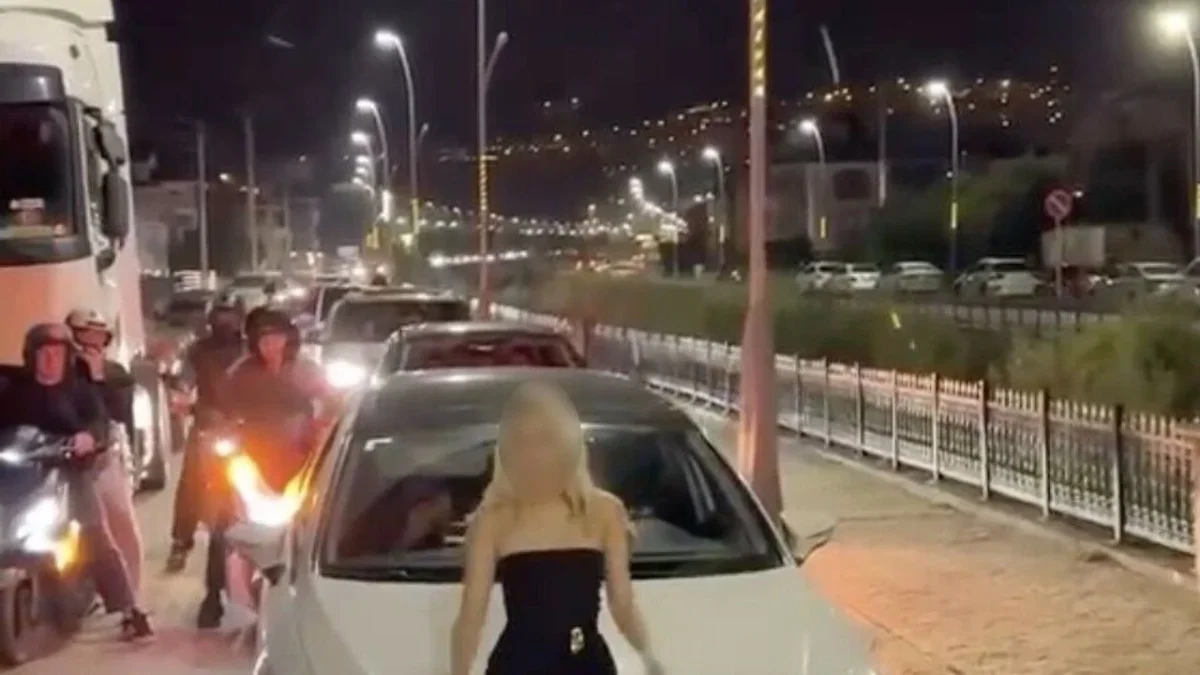 AKAN TRAFİKTE DANS ETTİ 30 BİNİ YEDİ