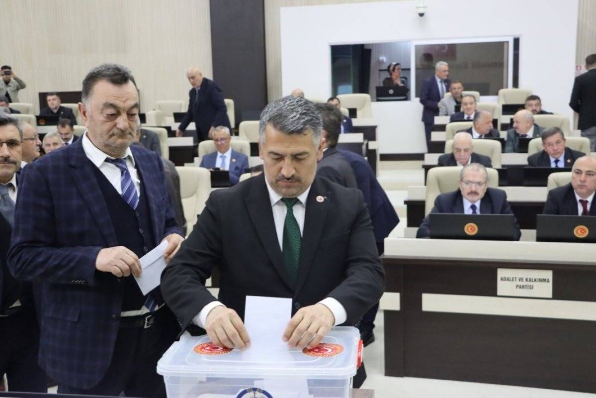 Süleyman Kocabıçak, Aile ve Sosyal Politikalar Komisyonu Başkanlığına Getirildi
